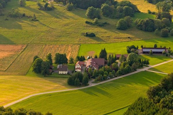 Готель Stahlecker Hof Lichtenstein  Екстер'єр фото