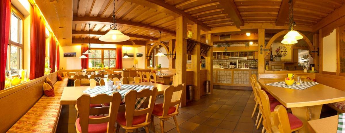Готель Stahlecker Hof Lichtenstein  Екстер'єр фото